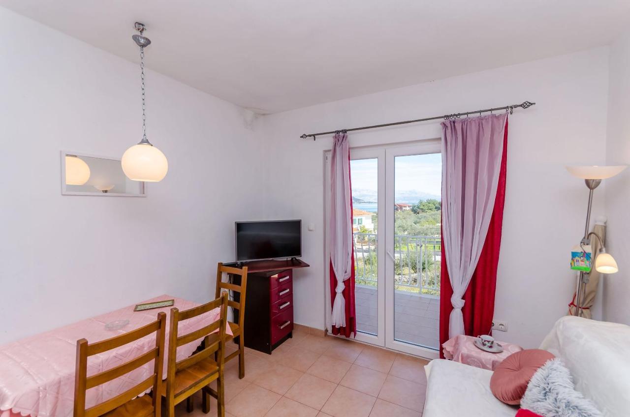 Apartments Stara Maslina Slatine Luaran gambar