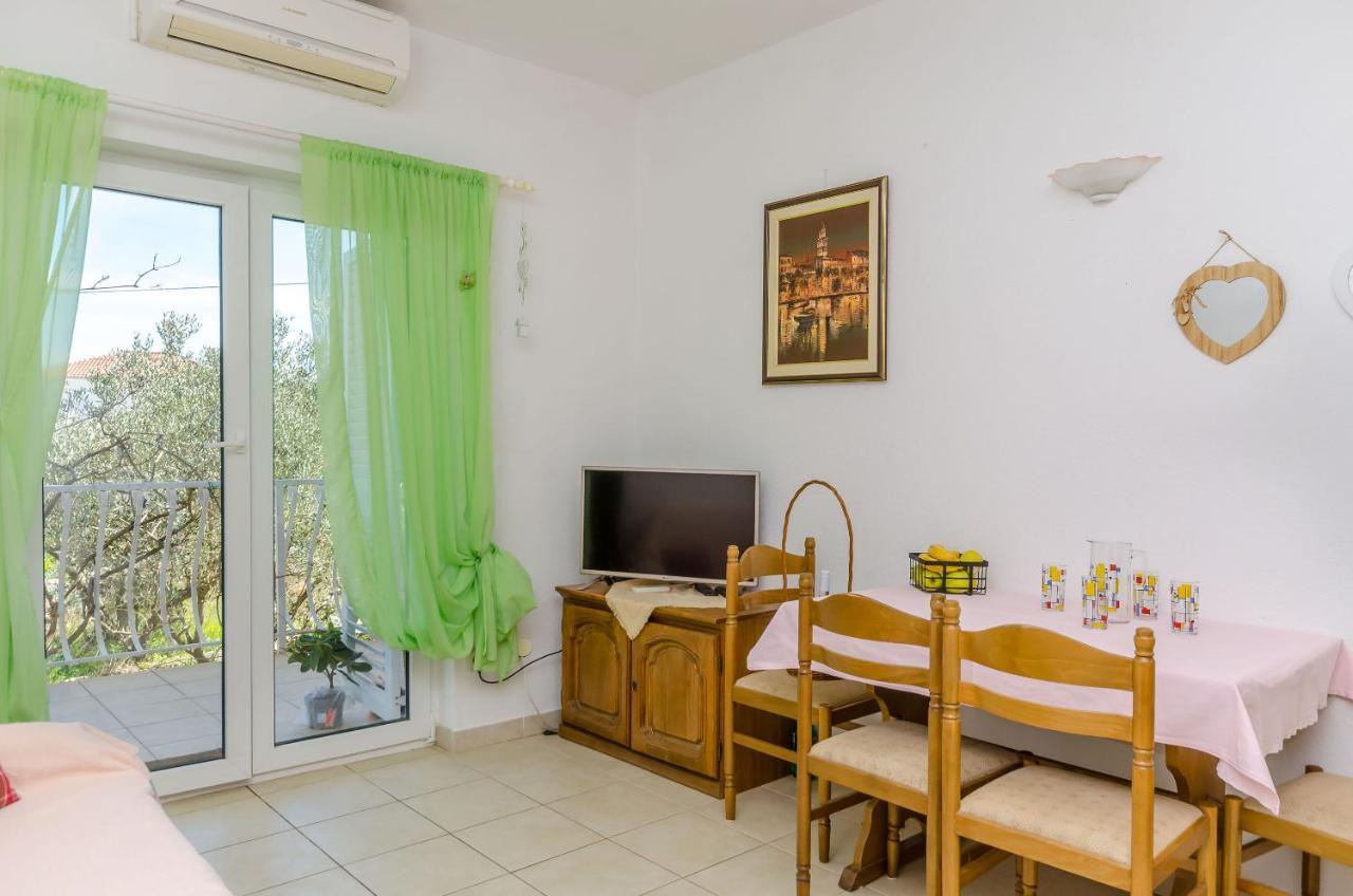 Apartments Stara Maslina Slatine Luaran gambar