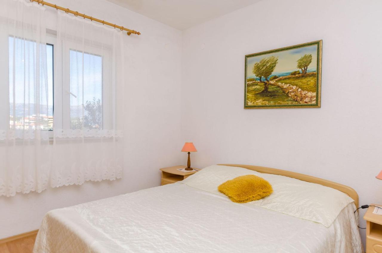 Apartments Stara Maslina Slatine Luaran gambar