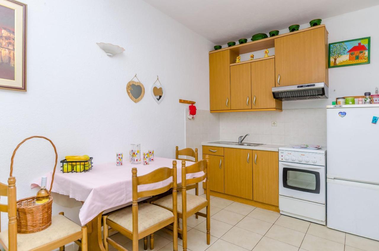 Apartments Stara Maslina Slatine Luaran gambar
