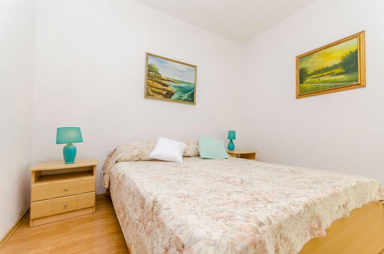 Apartments Stara Maslina Slatine Luaran gambar