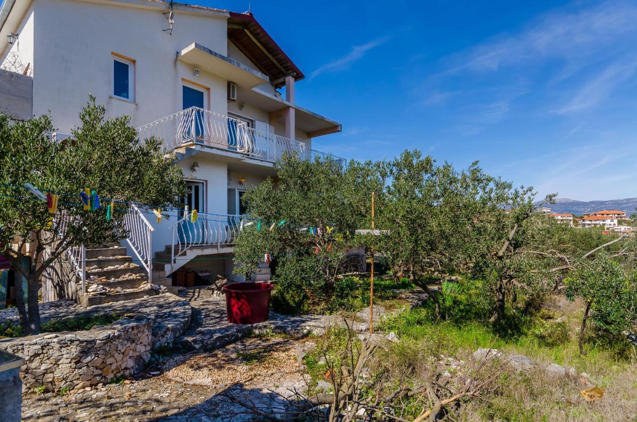 Apartments Stara Maslina Slatine Luaran gambar